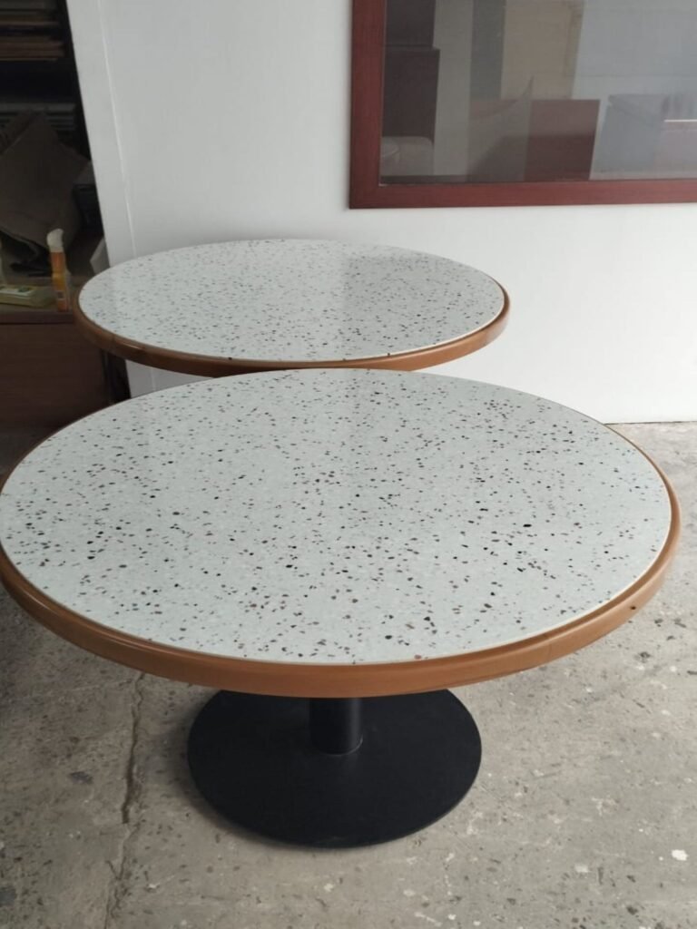 Circular Tables