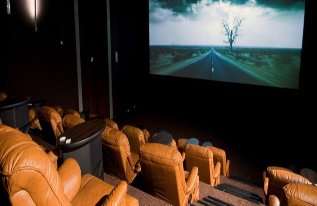 Lamcy-Cinema-Dubai_2000x1300